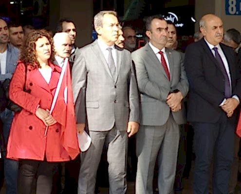 Cumhuriyet Bayramı 218 Hacı Demir, Nihat Sarayönü, Gülüşah Uçar