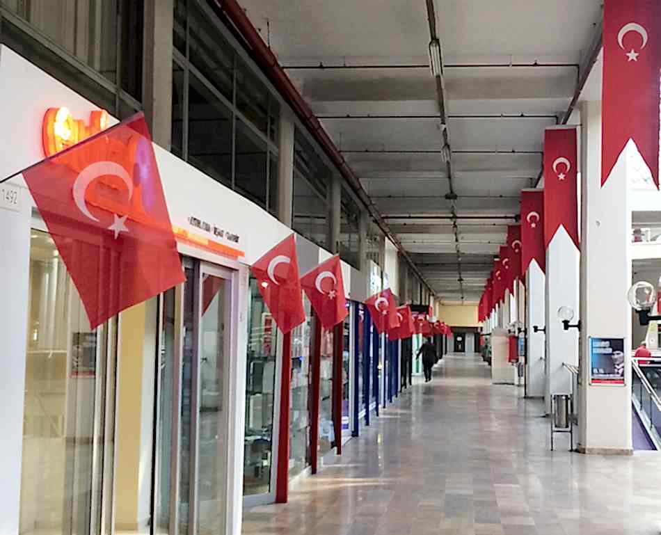 Perpa Cumhuriyet Bayramına Hazır