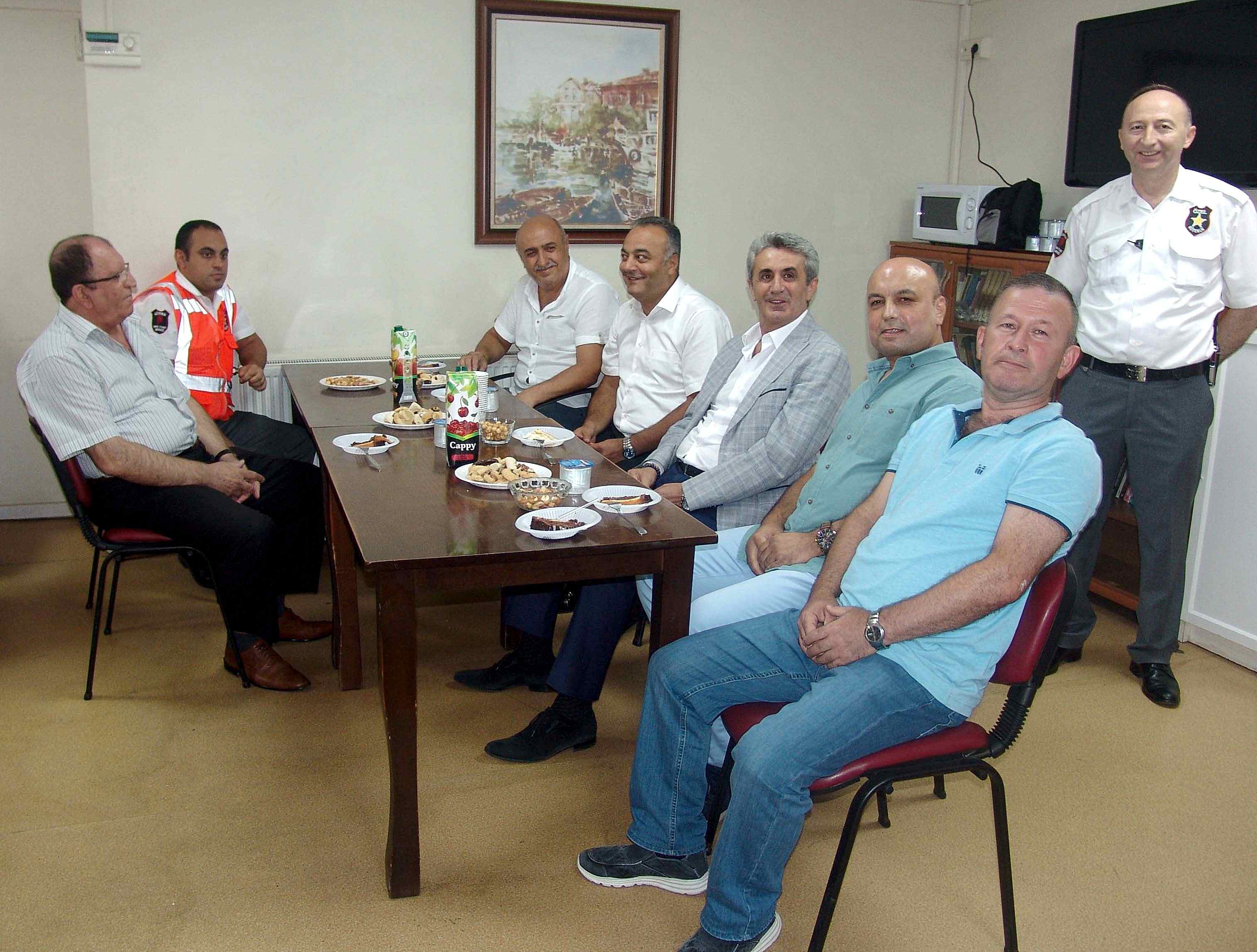 Yahya Köse, Adil Gör
