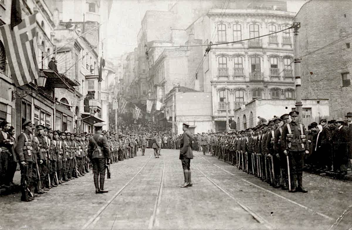 İşgal Yıllarında İstanbul Beyoğlu